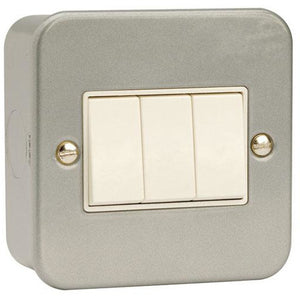 Click Metal Clad 10AX 3 Gang 2 Way Plate Switch (CL013)